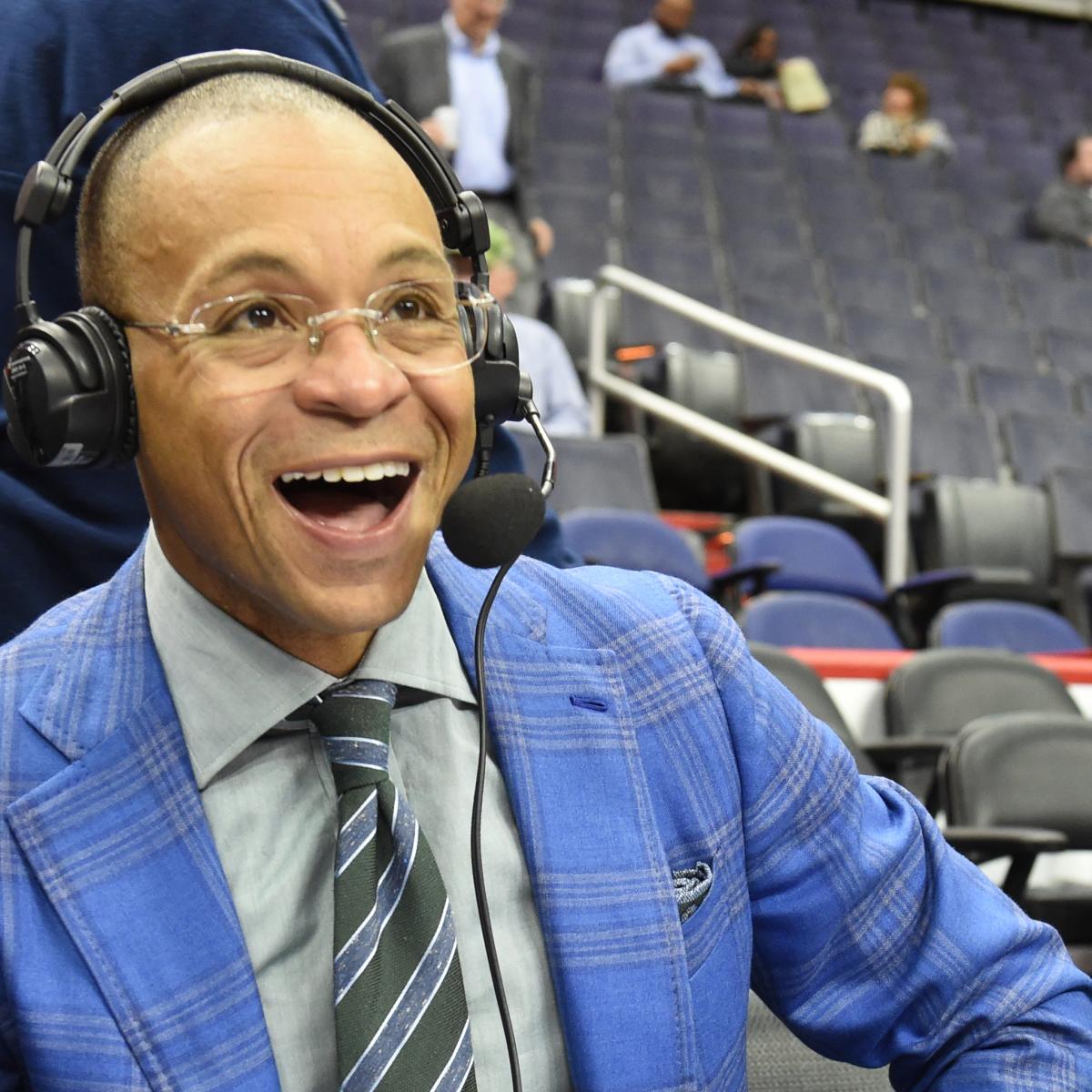 Crier Joins Theater In College Basketball Pod