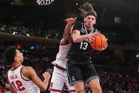 Blizzard Beach, Part 2? Rick Pitino (and a Snow Storm) Makes Return to Providence in Pivotal Bubble Game