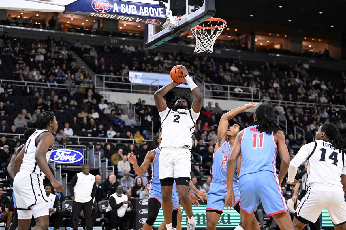 Friars Beat Delaware St by 30, Improve to 5-0