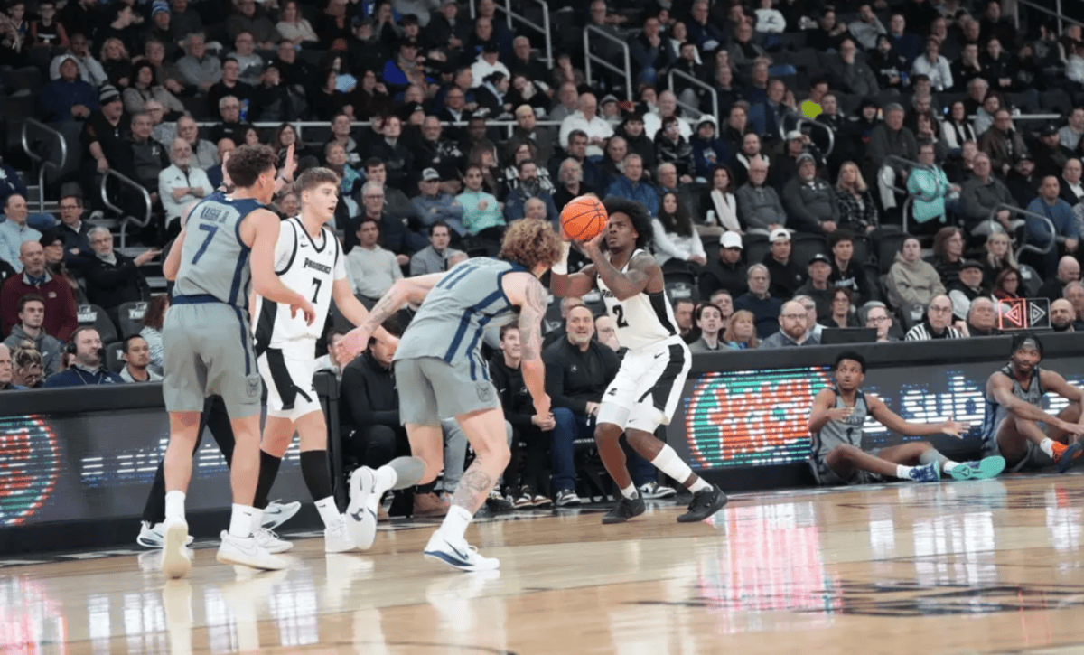 Jaylin Sellers Wills Friars to 2OT Victory Over Butler